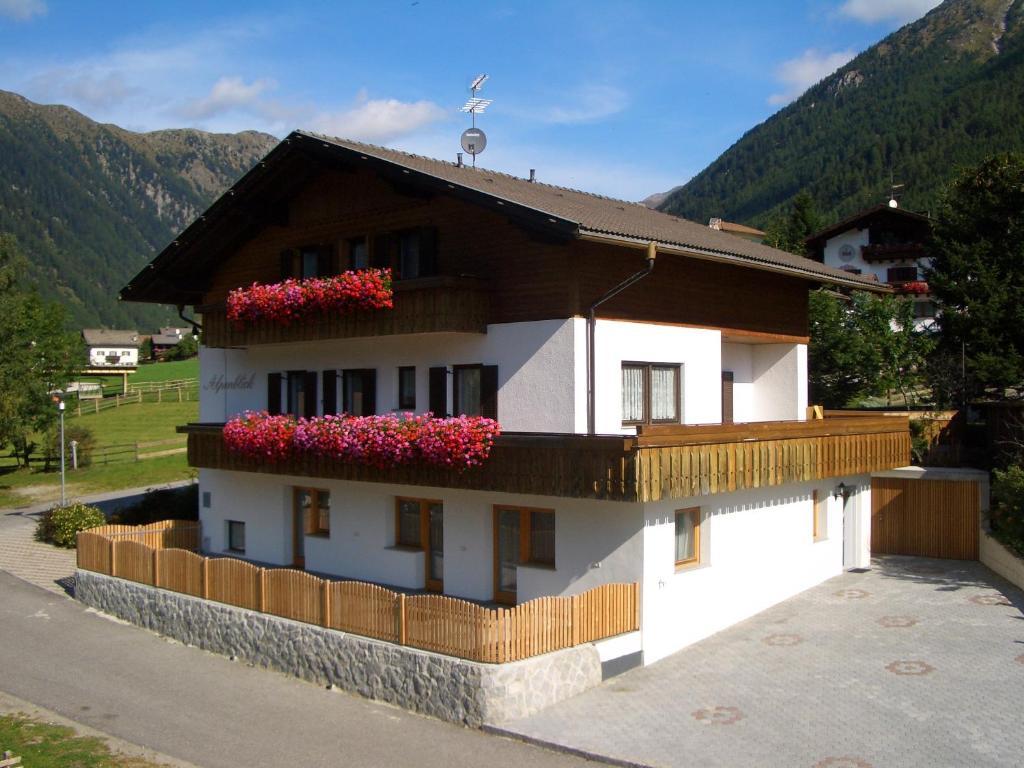 Residence Alpenblick Valles Exterior photo